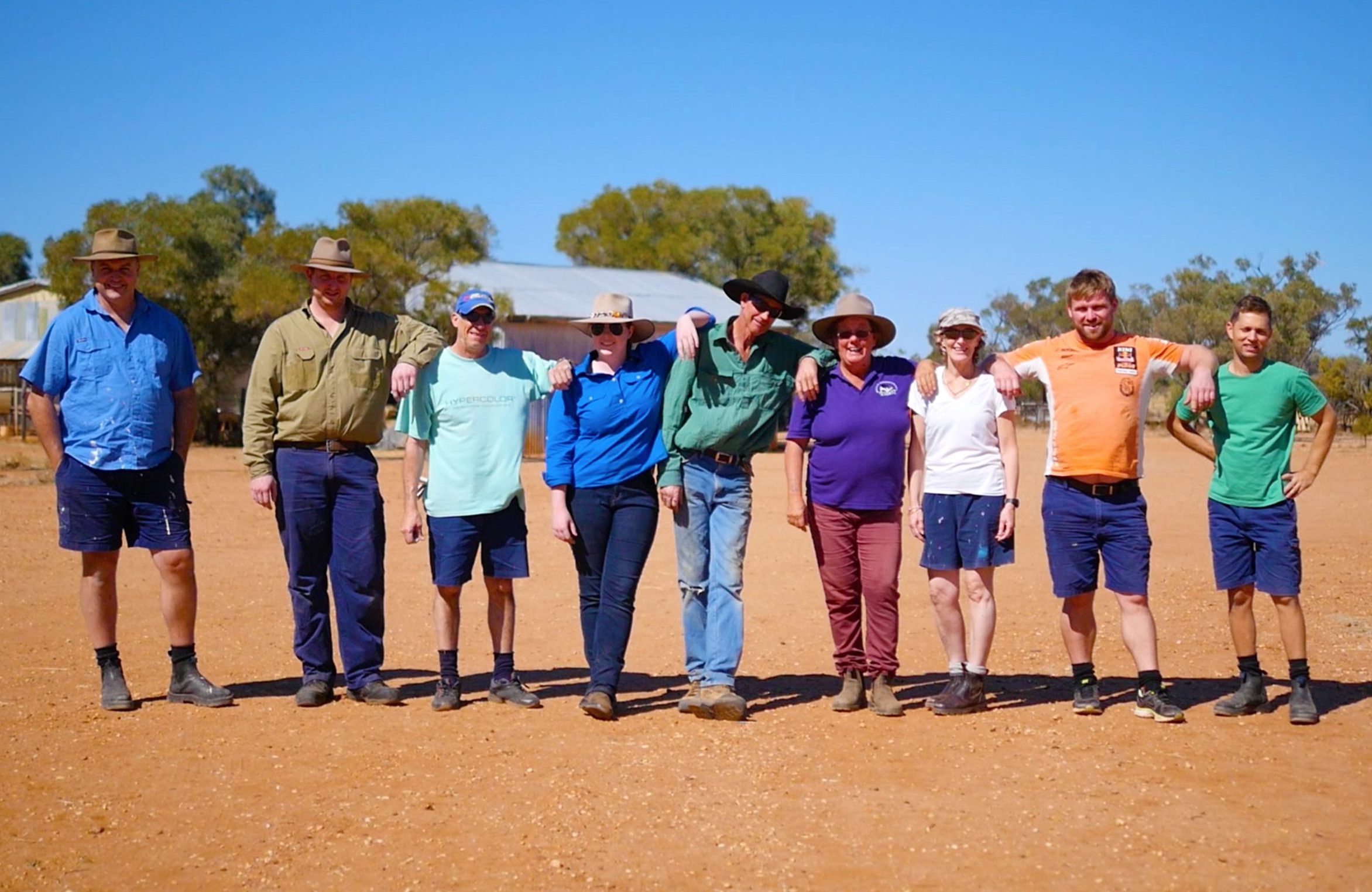 Outback Links Volunteers - Frontier Services - Remote Australia